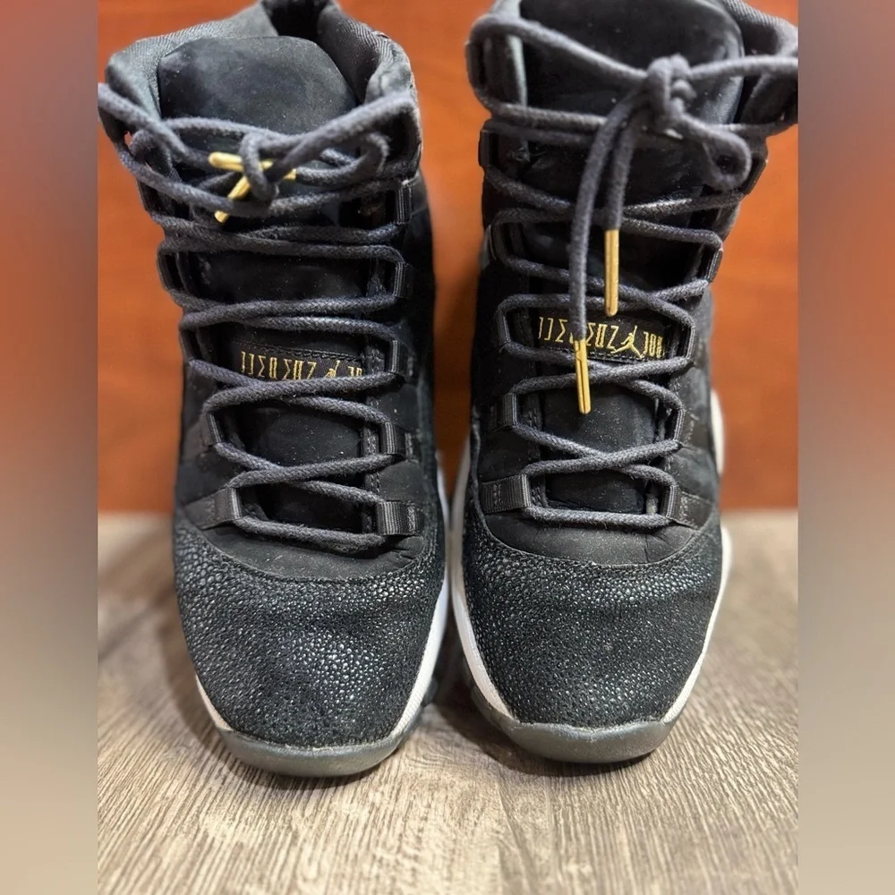 Nike Black and Gold Athletic Shoes